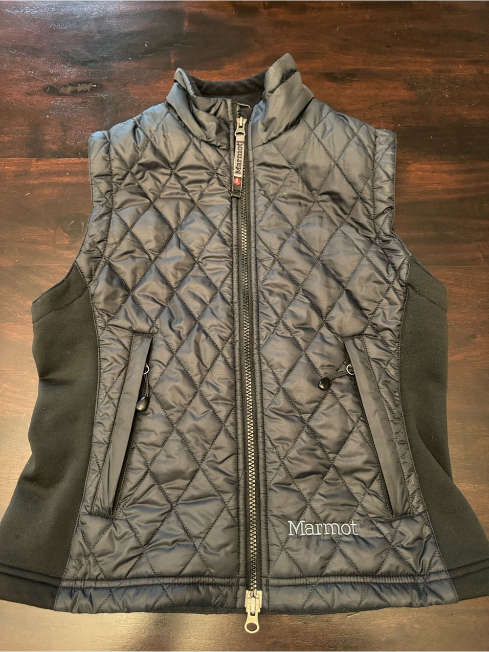 Marmot Black Quilted Diamond-Pattern Puffer Women’s Lightweight Vest size Small
